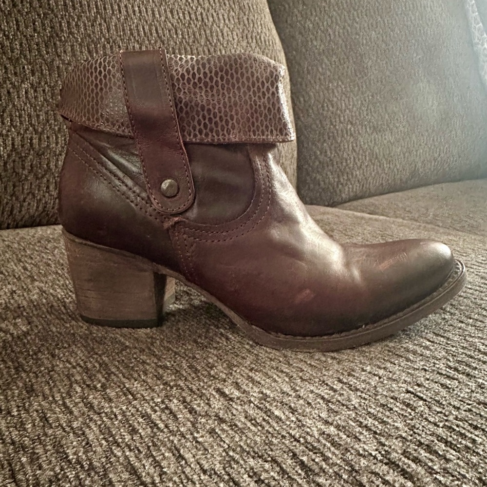 Freebird by Steven Red Brown Ankle Booties